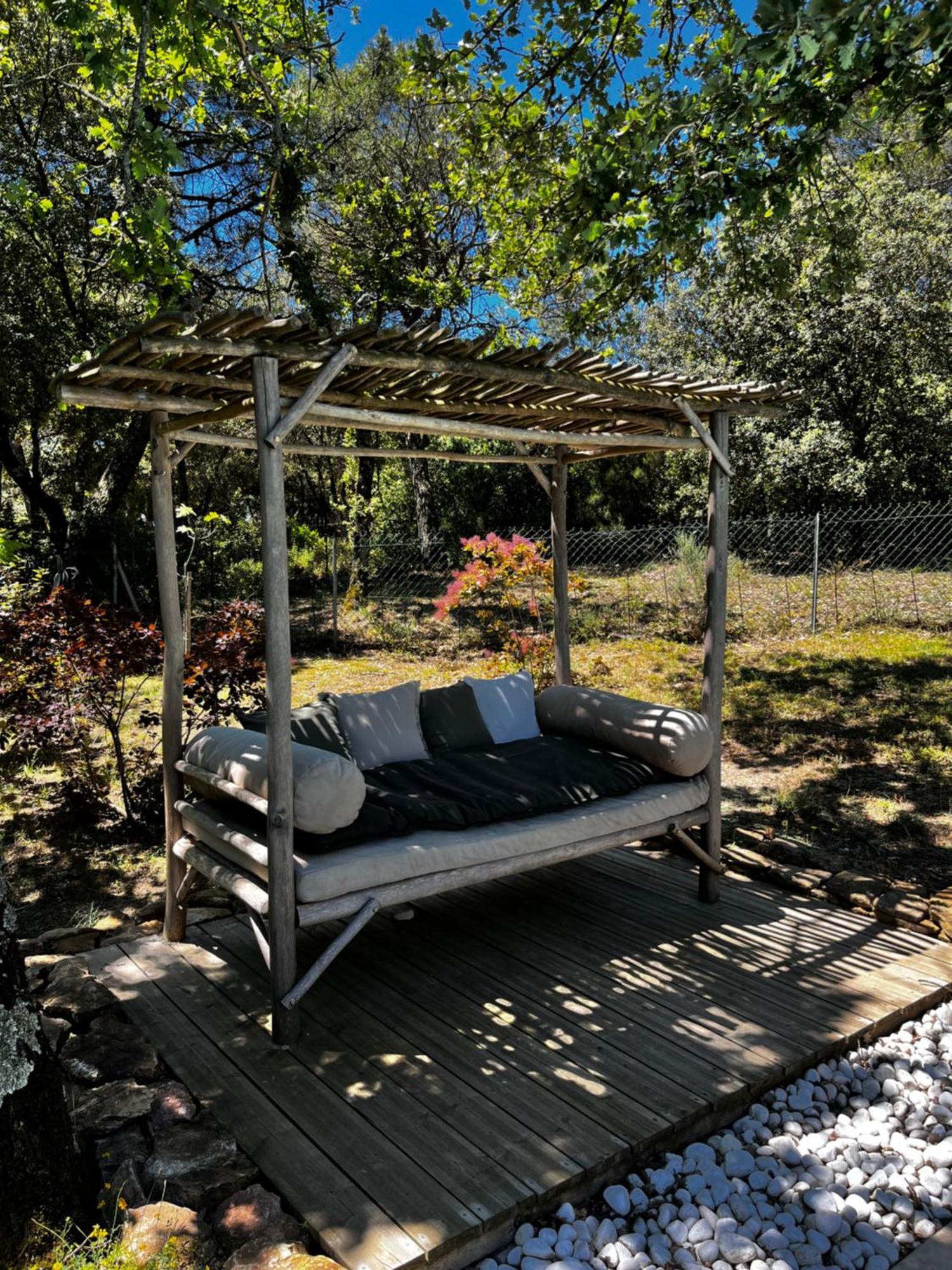 Maison Terre De Lune Mondragon Exteriér fotografie